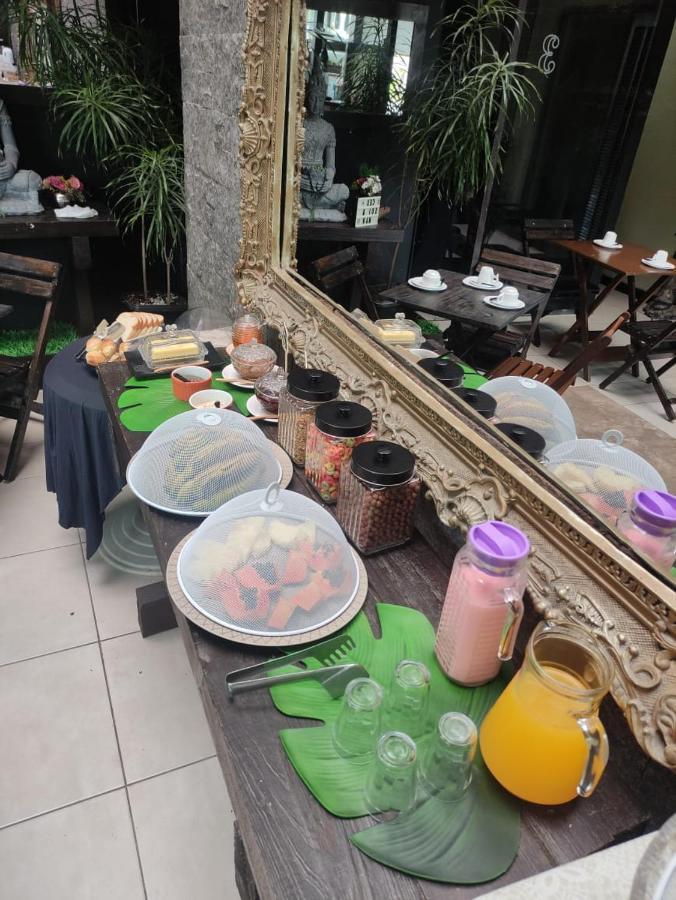 Pousada Bravo House Balneário Camboriú 외부 사진