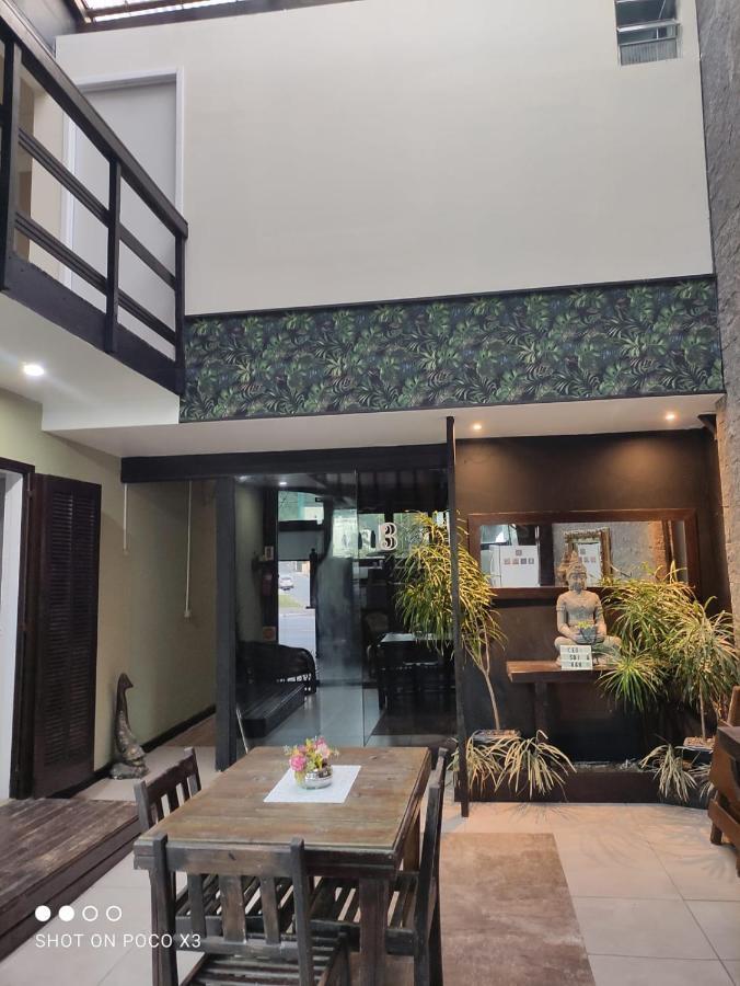 Pousada Bravo House Balneário Camboriú 외부 사진